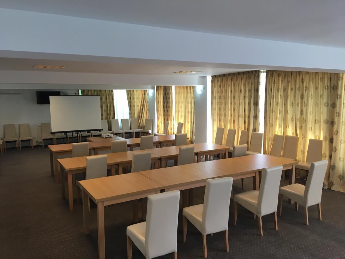 Hotel Story Târgu Jiu Eksteriør bilde